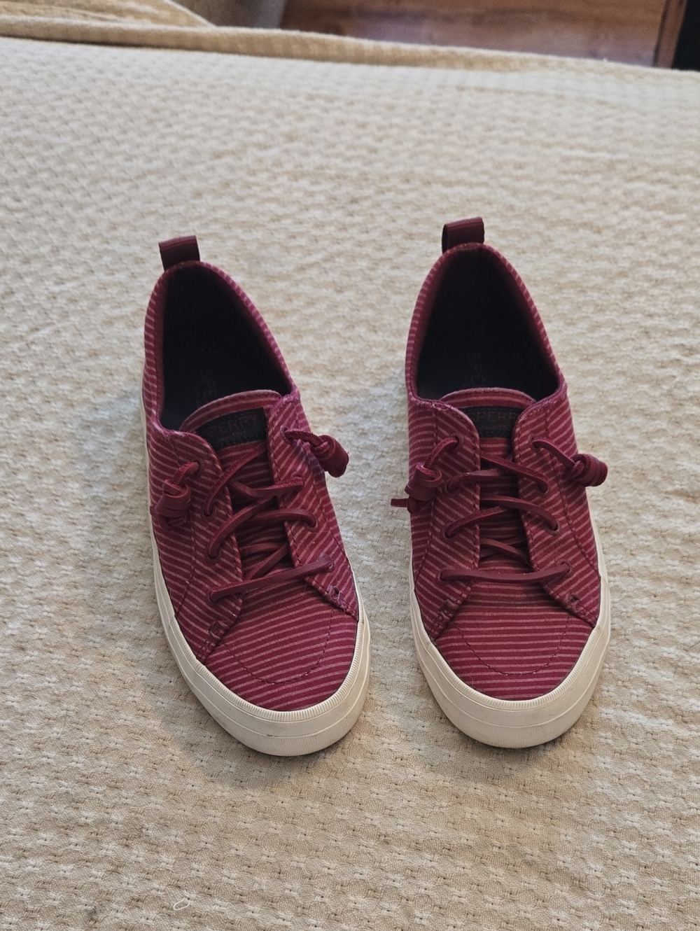 Sperry Women's Burgundy Striped Low-Top Sneakers